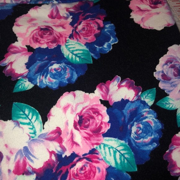 Floral Spandex  Mini Skirt - Picture 4 of 4